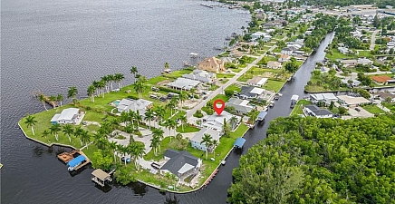 146 E North Shore Ave , North Fort Myers 33917, FL