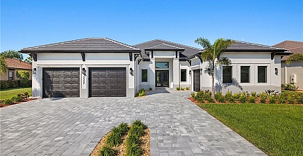 3383 Chestnut Grove Dr , Alva 33920, FL