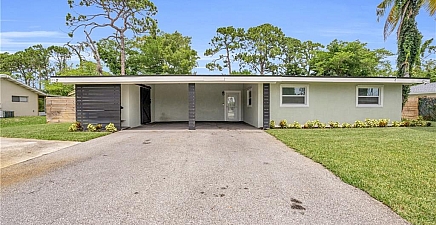 8635 Exeter St , Fort Myers 33907, FL