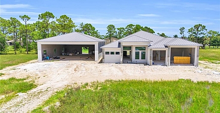 18772 Crosswind Ave , North Fort Myers 33917, FL