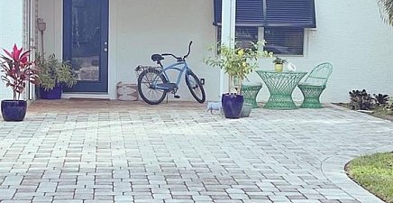 1034 6th Ln N , Naples 34102, FL