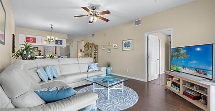14401 Patty Berg Dr 103, Fort Myers 33919, FL