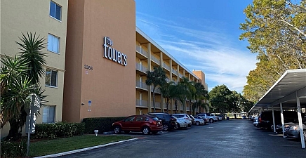 2366 E Mall Dr 519, Fort Myers 33901, FL