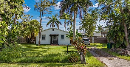 3024 Woodside Ave , Naples 34112, FL