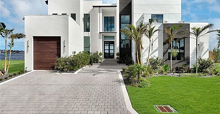 5831 Sw 1st Ave , Cape Coral 33914, FL