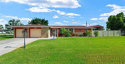 324 Dania St , Lehigh Acres 33936, fl