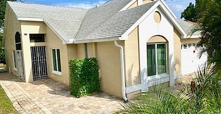 15298 Cricket Ln , Fort Myers 33919, FL