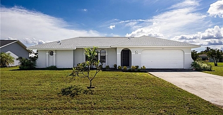1304 Se 11th St , Cape Coral 33990, FL