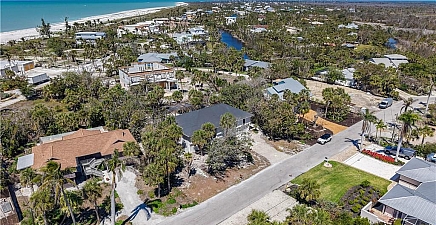 1043 Blue Heron Dr , Sanibel 33957, FL