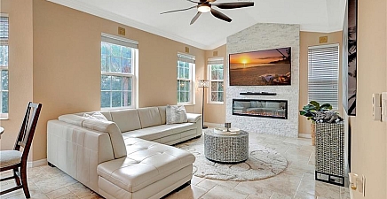 1818 Concordia Lake Cir 1810, Cape Coral 33909, FL