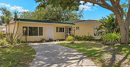 3843 La Palma St , Fort Myers 33901, FL