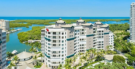 13675 Vanderbilt Dr 1105, Naples 34110, FL