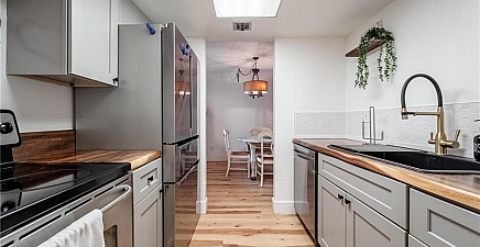 2366 E Mall Dr 211, Fort Myers 33901, FL