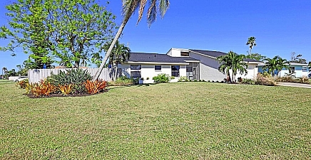 3430 Se 2nd Pl , Cape Coral 33904, FL