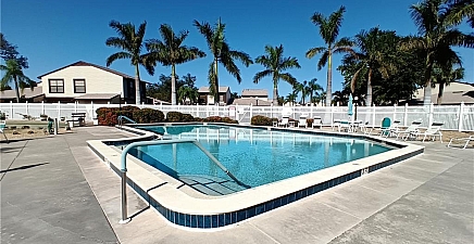 628 Se 12th Ct 37, Cape Coral 33990, FL