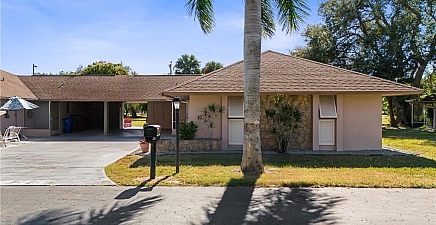 235 Thistle Ct , Lehigh Acres 33936, FL