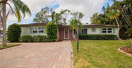 8955 Crest Ln , Fort Myers 33907, FL