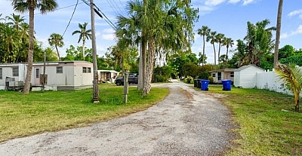 806 Nuna Ave 11, Fort Myers 33905, FL