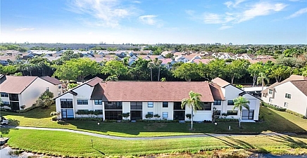 8595 Charter Club Cir 4, Fort Myers 33919, FL