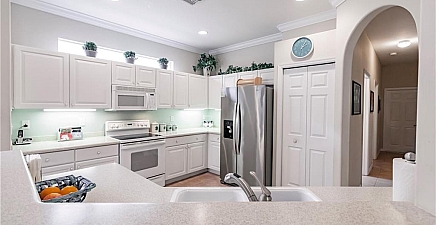 8236 Woodridge Pointe Dr , Fort Myers 33912, FL