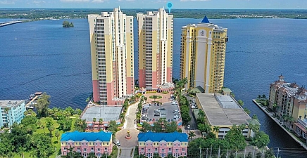 2745 1st St 1006, Fort Myers 33916, FL