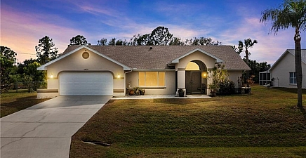 1402 Graham Cir , Lehigh Acres 33936, FL