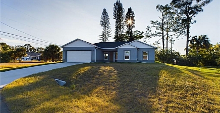 1406 Ford Cir , Lehigh Acres 33936, FL