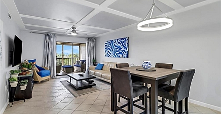 2121 Collier Ave 401, Fort Myers 33901, FL