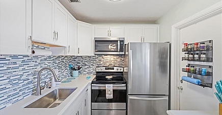 1429 Tropic Ter , North Fort Myers 33903, FL