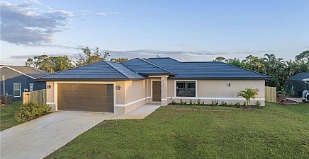 8152 Pelican Rd , Fort Myers 33967, FL