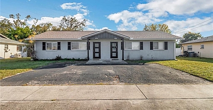 4454/4458 Frankie Ct N 4454-4458, North Fort Myers 33907, FL