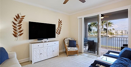 16605 Lake Circle Dr 322, Fort Myers 33908, FL