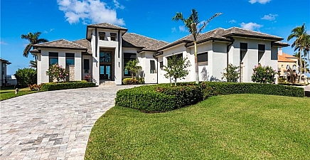 12484 Riverside Dr , Fort Myers 33919, FL