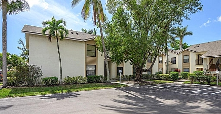 5495 Peppertree Dr 14, Fort Myers 33908, FL