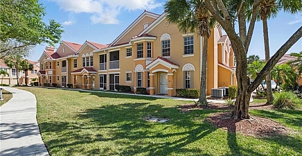 1859 Concordia Lake Cir 703, Cape Coral 33909, FL