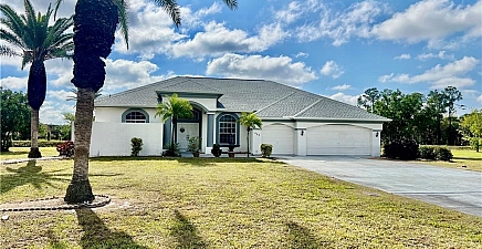 1468 Archer St , Lehigh Acres 33936, FL