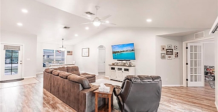 324 Parkdale Blvd , Lehigh Acres 33974, FL