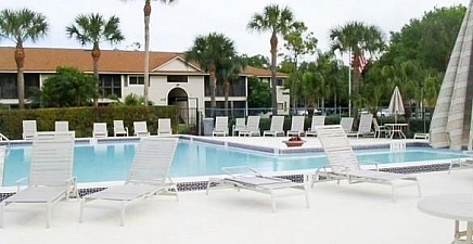 8101 S Woods Cir 6, Fort Myers 33919, FL