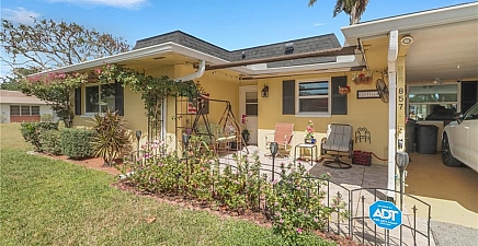 857 Pangola Dr , North Fort Myers 33903, FL