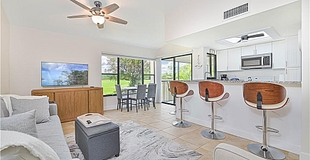 5530 Trailwinds Dr 726, Fort Myers 33907, FL