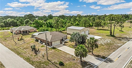 705 Columbus Blvd S , Lehigh Acres 33974, FL