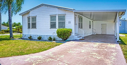 131 Dawn St , Fort Myers 33908, FL