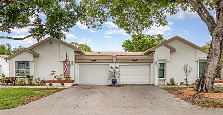 1836 Pine Glade Cir , Fort Myers 33907, FL