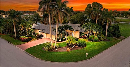 1041 S Town And River Dr , Fort Myers 33919, FL